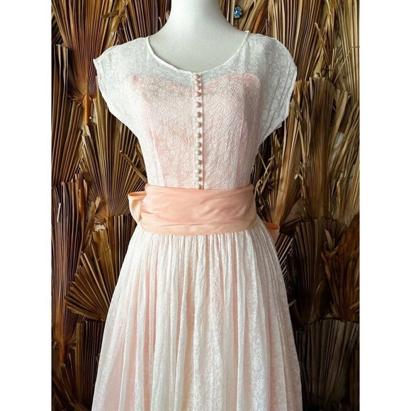 Vintage 1940s Gown Pink and White Organdy Lace Dress Bow Coquette‎ Wedding - Picture 16 of 16